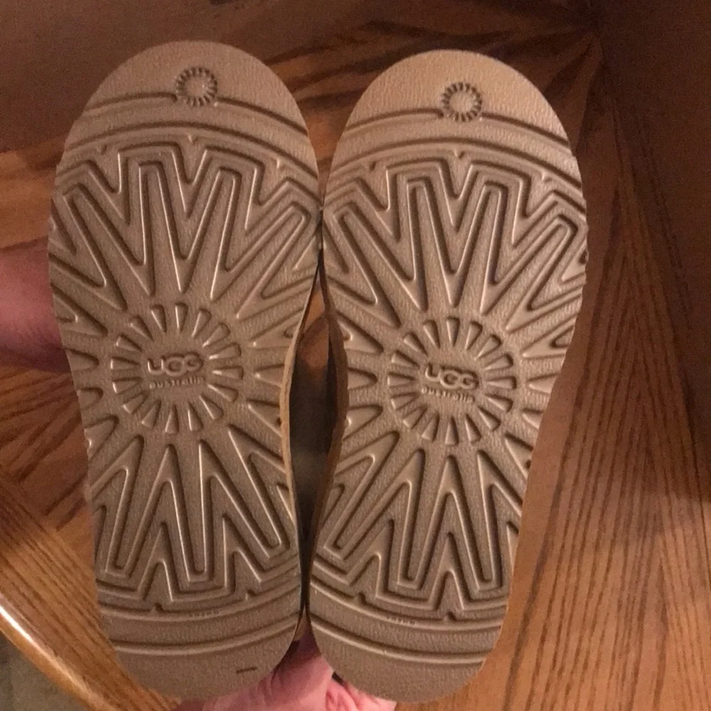 Girls UGG Boots (size2) K SUNSPARKLE 5274 K/CHE - Picture 3 of 5